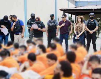 Se fortalece el Plan de Atención de Salud con el traslado de 401 internos del CPL Guayas